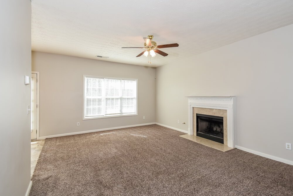 3-Bed Rental on 2217 Baker Carter photo 5