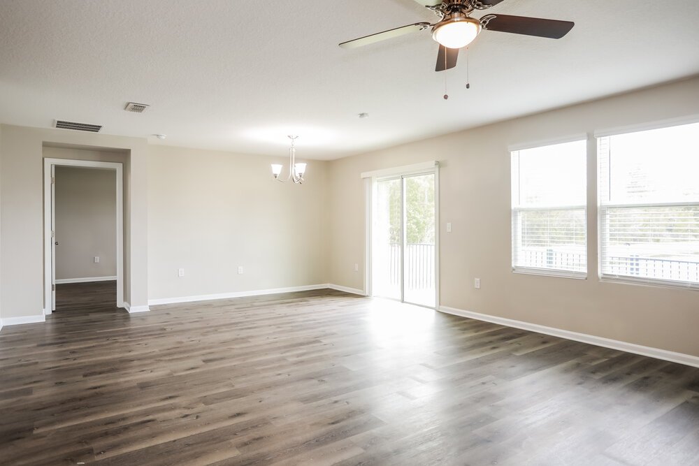 4-Bed Rental on 3514 Song Bird photo 5