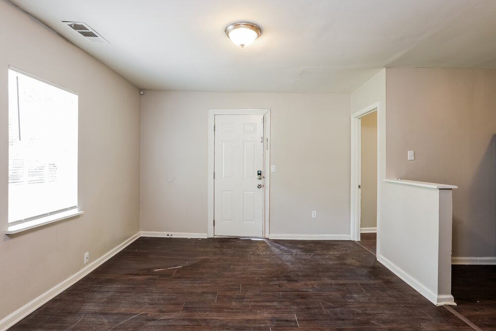 3-Bed Rental on 730 Parker St photo 5