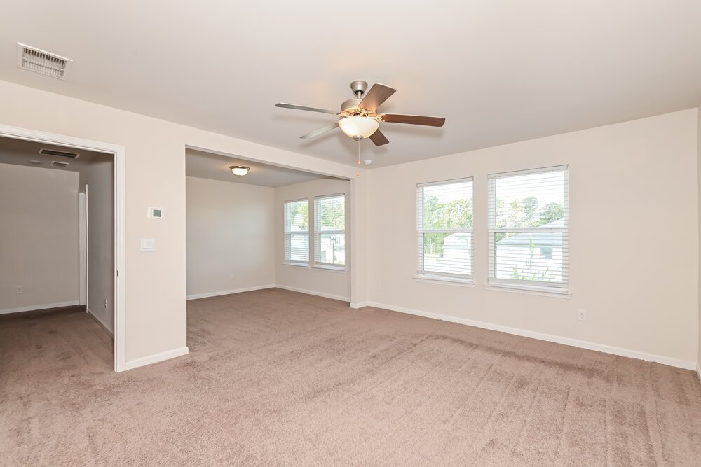 4-Bed Rental on 730 Sara Meadow photo 5