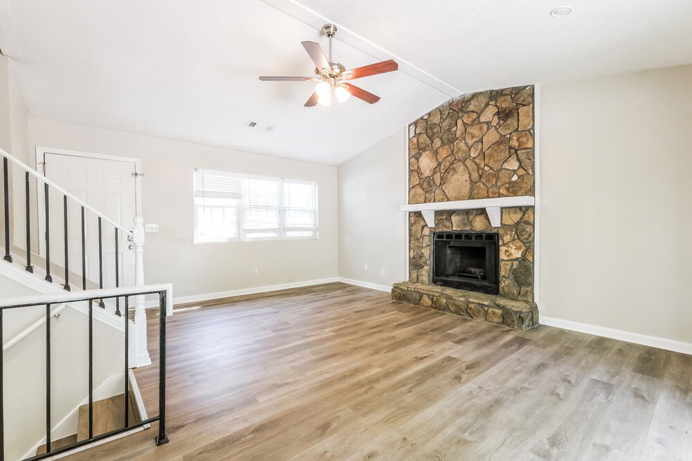 3-Bed Rental on 4163 Shiloh Ridge photo 5