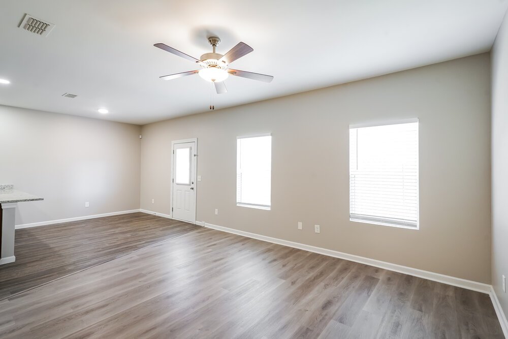 3-Bed Rental on 1327 Rutherford St photo 5