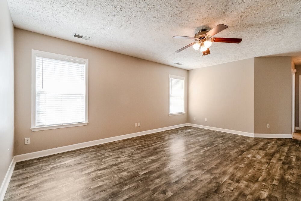 4-Bed Rental on 1625 Beaconcrest Cir photo 5