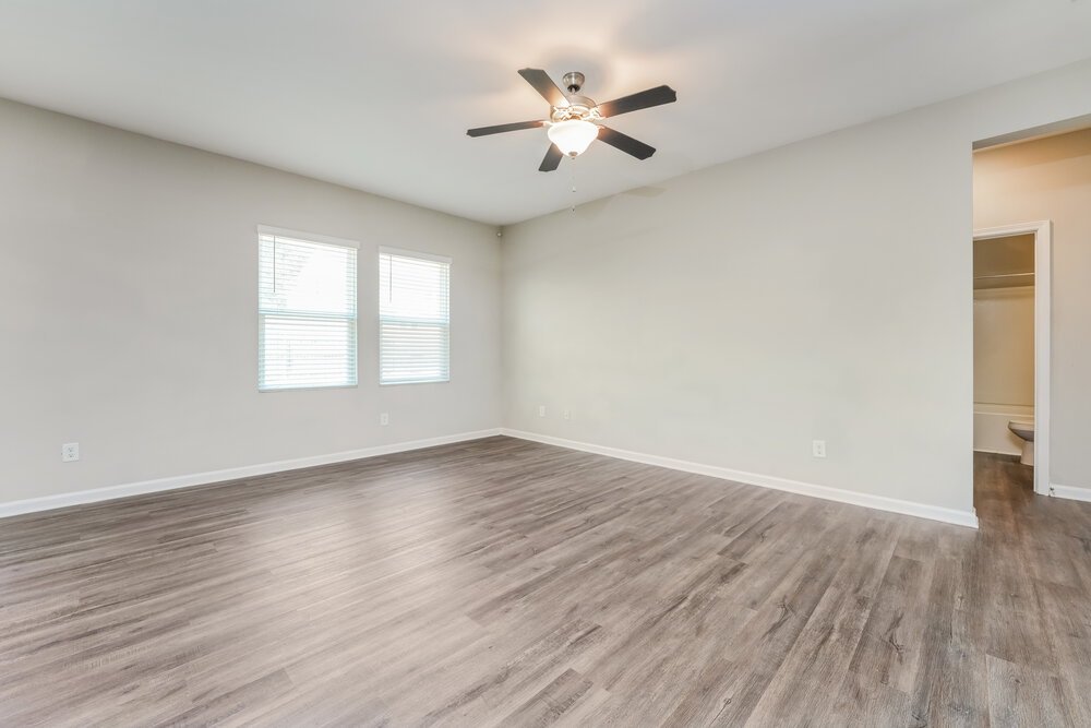 5-Bed Rental on 3735 Newbury Place photo 5