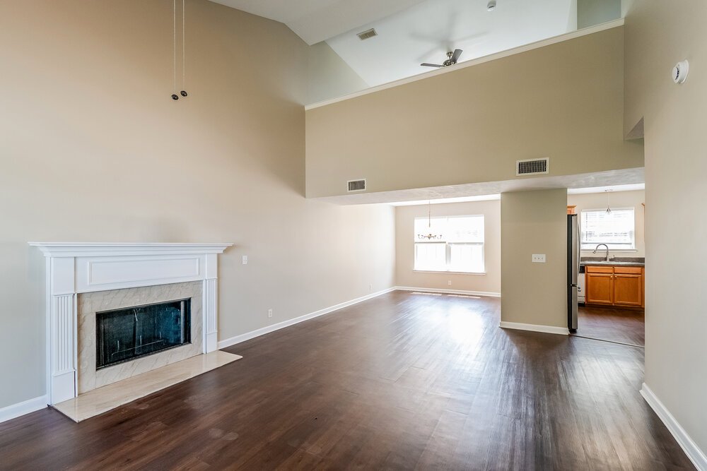 3-Bed Rental on 2006 Zion Ln photo 5