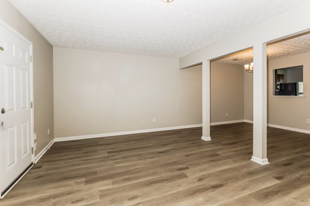 3-Bed Rental on 1902 Grove Way photo 5