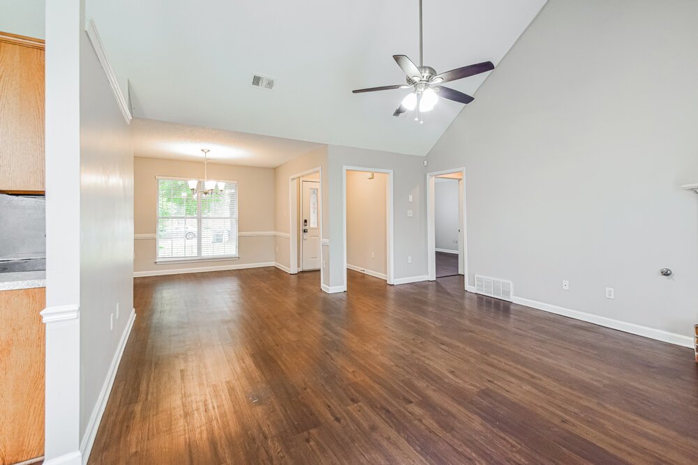 3-Bed Rental on 1865 Winners Cir photo 5