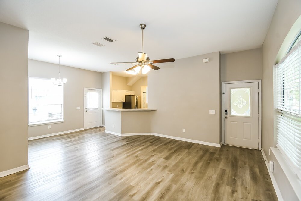3-Bed Rental on 213 Park Ave photo 5