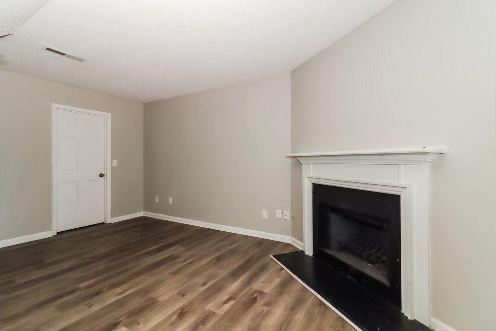 3-Bed Rental on 876 Highland Ter photo 5