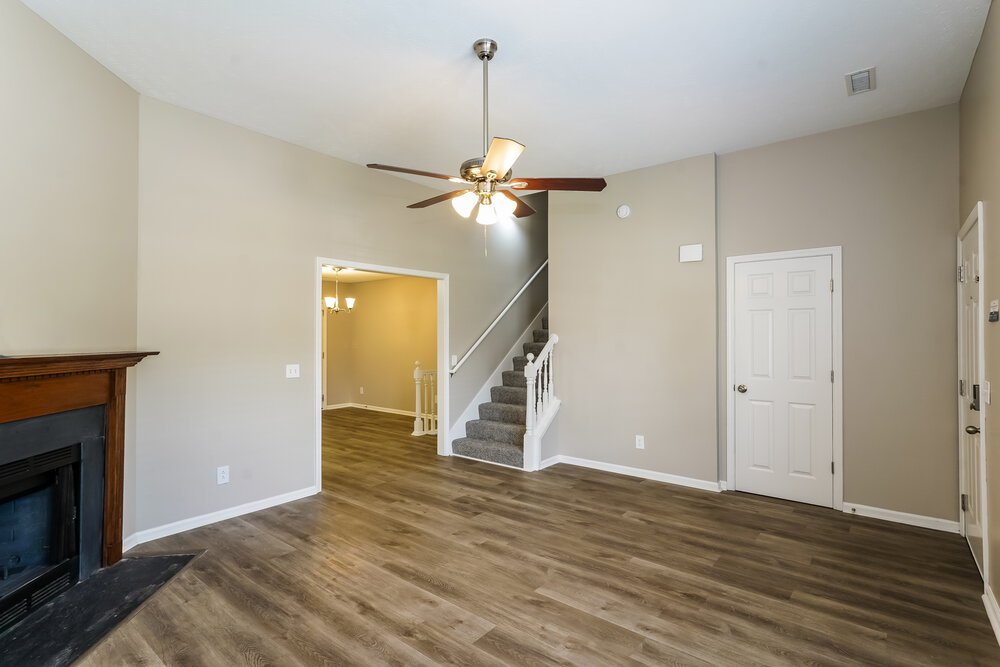 3-Bed Rental on 841 Post Oak photo 5
