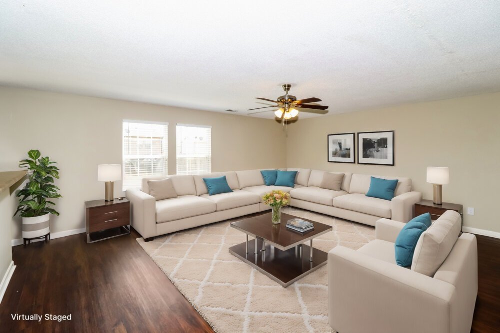 4-Bed Rental on 10071 Woodlee Cv photo 5