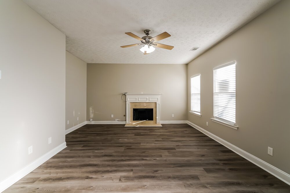 4-Bed Rental on 210 Prescott Ct photo 5