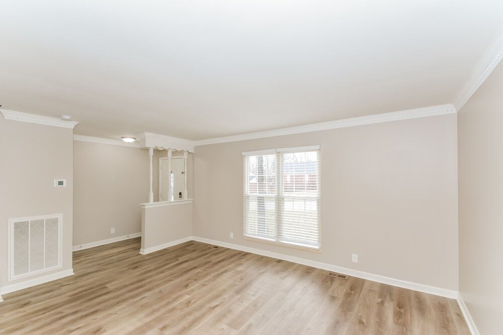 4-Bed Rental on 3336 Country Ridge photo 5