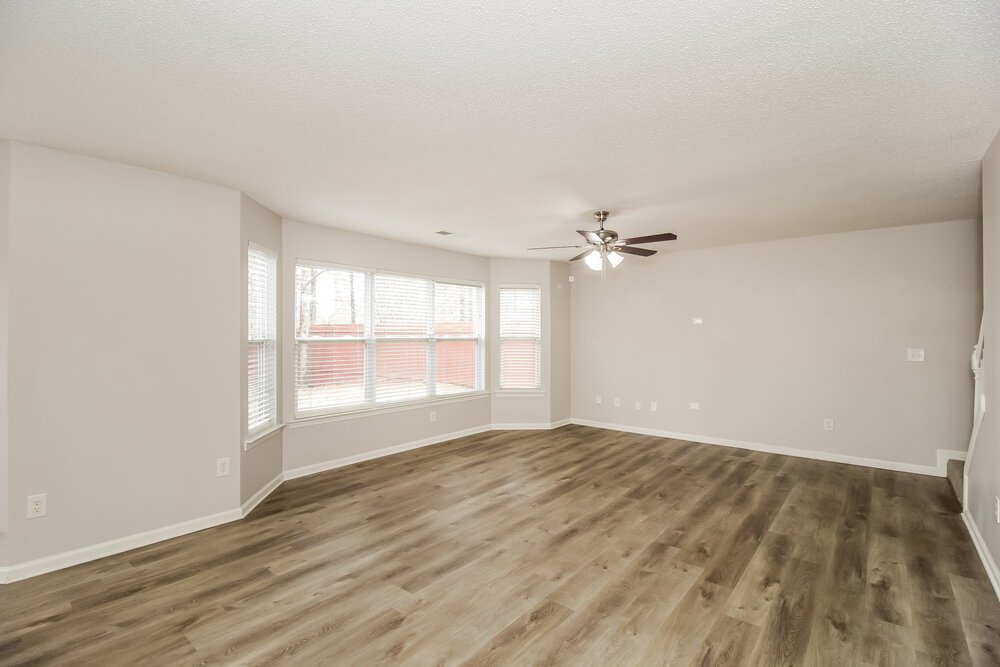 4-Bed Rental on 494 Darbys Run photo 5