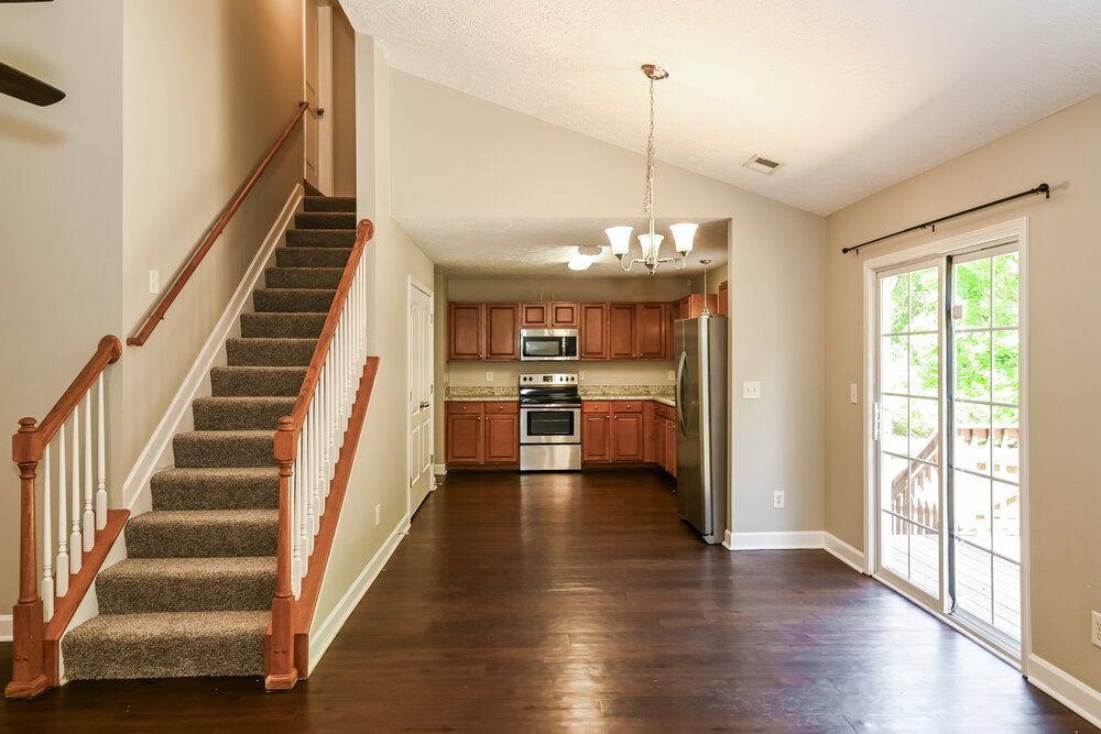 4-Bed Rental on 1127 Sunnycrest Ct photo 5
