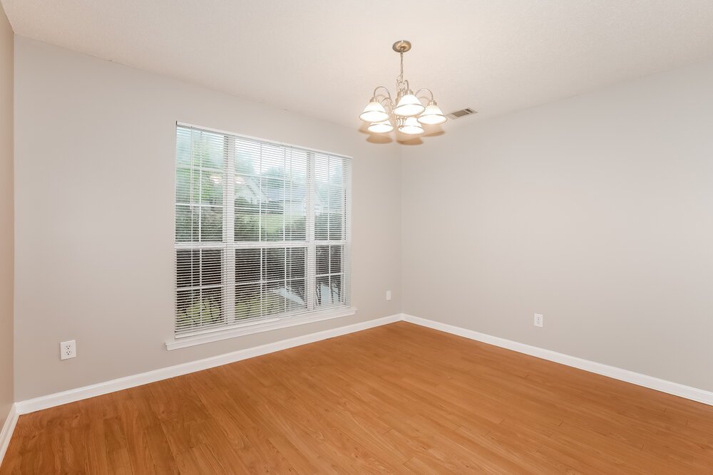 3-Bed Rental on 774 Fernstone Trail photo 6