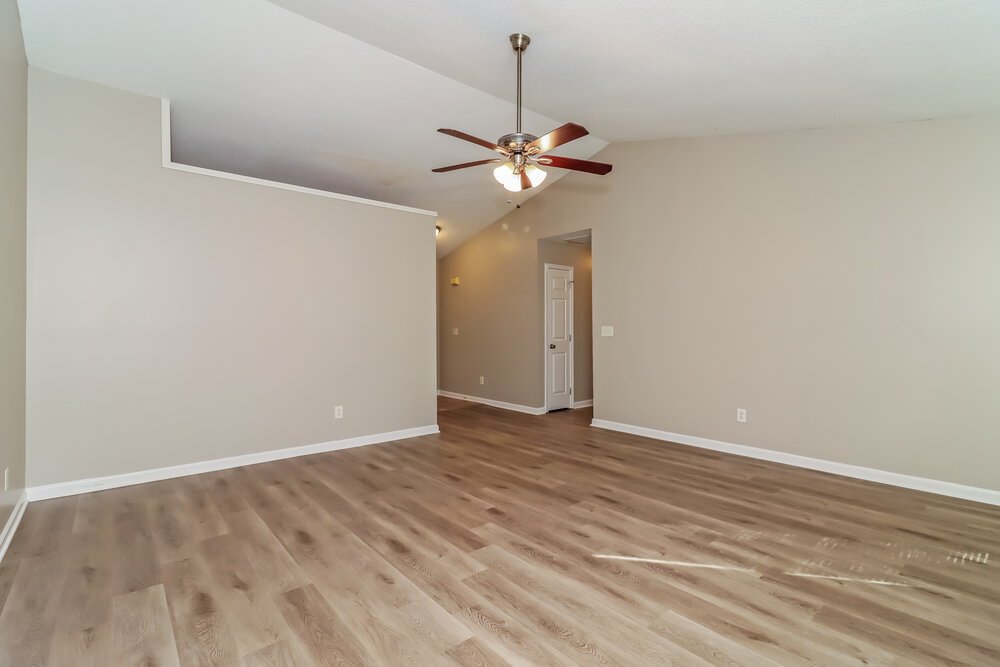 3-Bed Rental on 702 Shoal Circle photo 6
