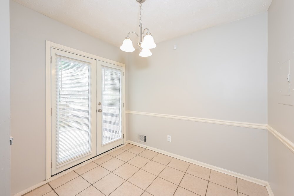 3-Bed Rental on 5353 Ridgemere Ct photo 6