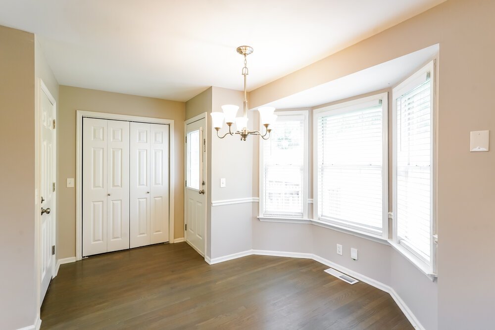 5-Bed Rental on 1212 Orchard Mountain photo 6