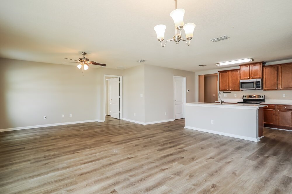 4-Bed Rental on 3426 Canyon Falls photo 6