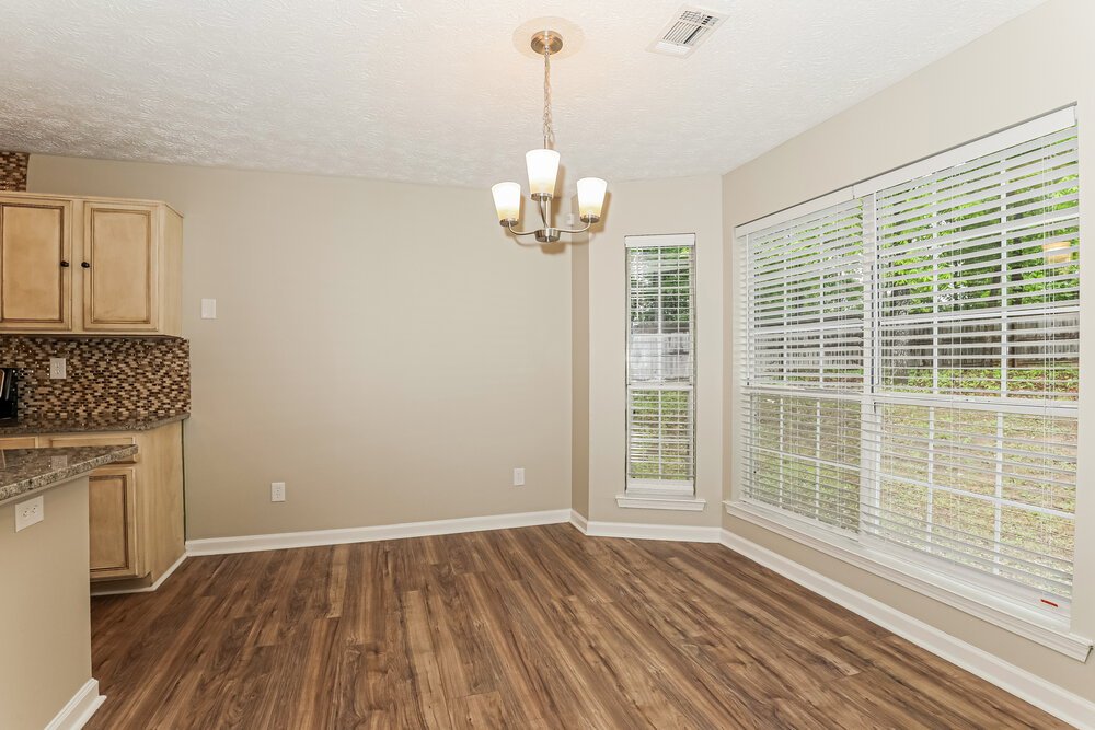 3-Bed Rental on 26 Cindy Ct photo 6
