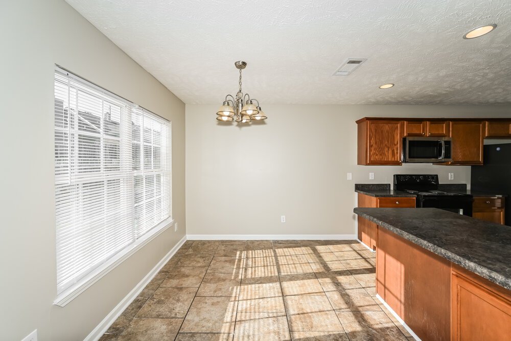 3-Bed Rental on 176 Howard Woody photo 6