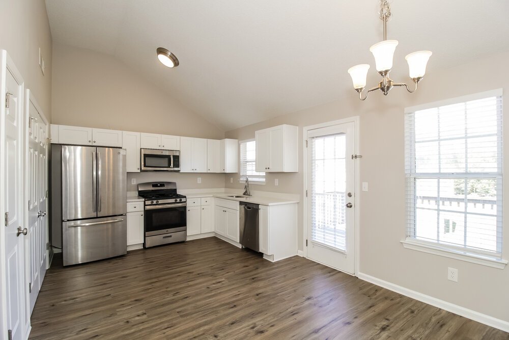 4-Bed Rental on 714 Cherry Branch photo 6