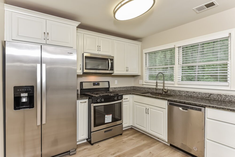 3-Bed Rental on 3811 Eden Glen photo 6