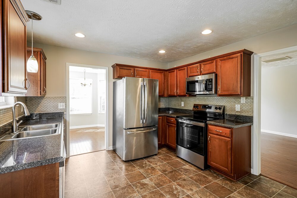 3-Bed Rental on 1416 Sprucedale Dr photo 6