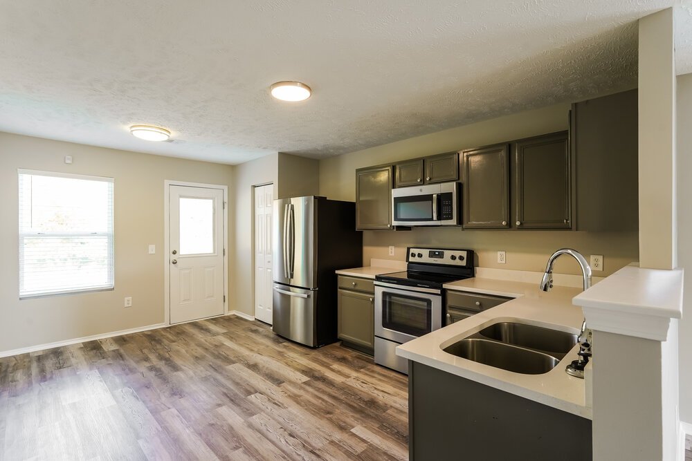 3-Bed Rental on 2761 Sutherland Dr photo 6