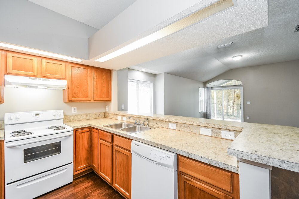 3-Bed Rental on 2980 Bessent Rd photo 6