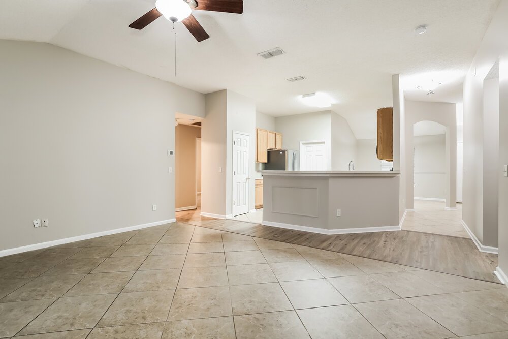 4-Bed Rental on 1166 Calla Glen photo 6