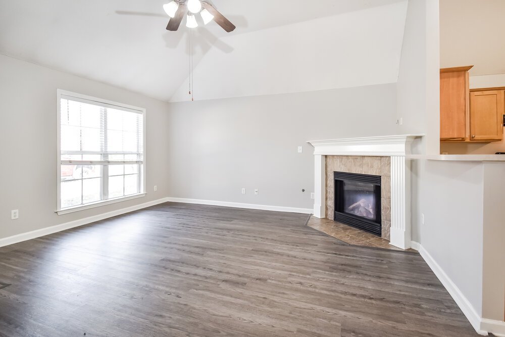 3-Bed Rental on 10173 Evening Hill photo 6