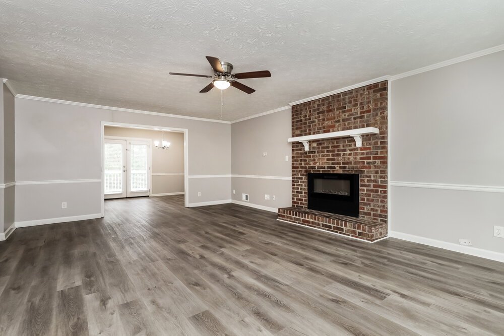 3-Bed Rental on 661 Greenview Ave photo 6