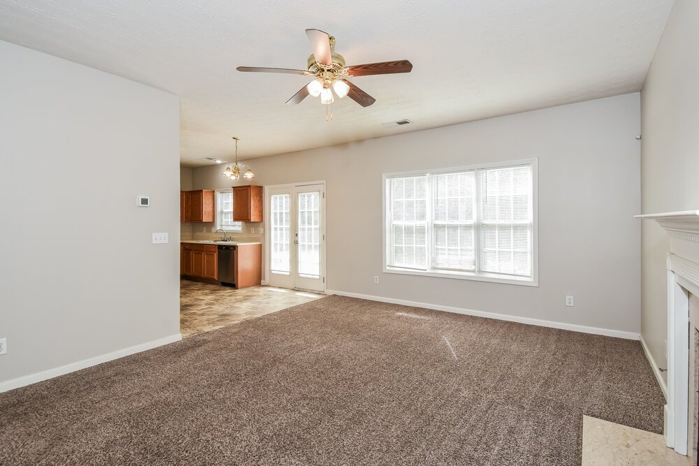 3-Bed Rental on 2217 Baker Carter photo 6