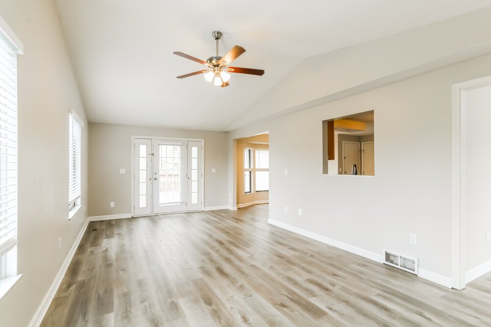 3-Bed Rental on 12143 Twincreek Dr photo 6