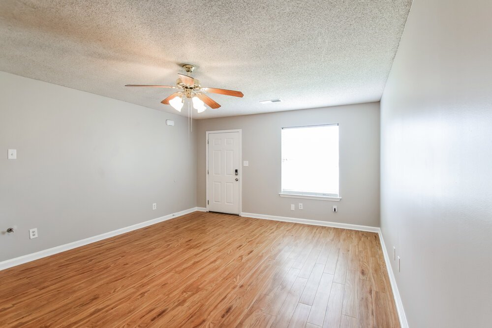 4-Bed Rental on 10080 Cross Ridge photo 6