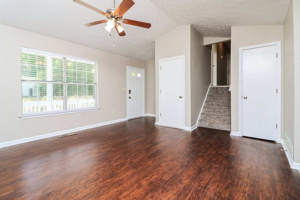 3-Bed Rental on 3884 Welham Green photo 6