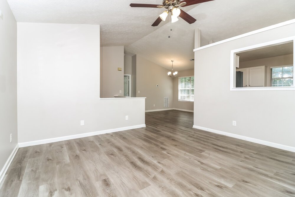 3-Bed Rental on 3716 Crescent Hill photo 6