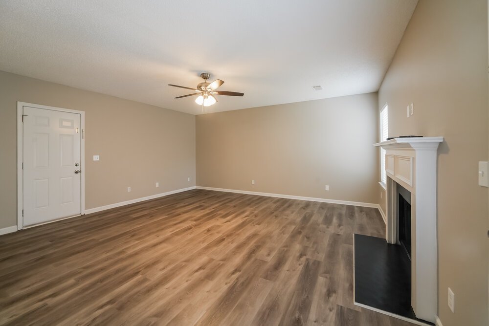 3-Bed Rental on 313 Randy Way photo 6