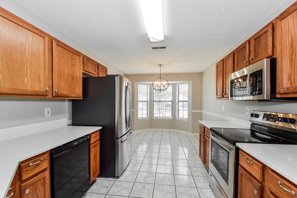 3-Bed Rental on 1976 Hunters Trace photo 6