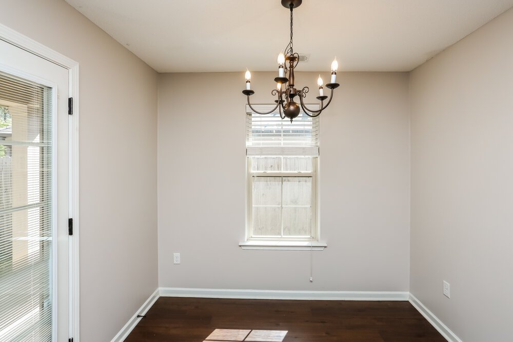 4-Bed Rental on 9460 Eckley Pl photo 6