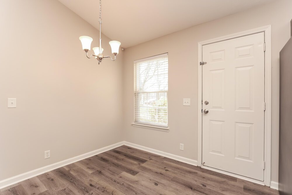 3-Bed Rental on 1316 S Hampton photo 6