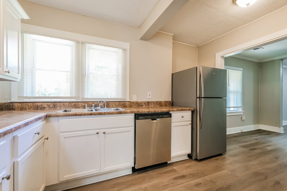 4-Bed Rental on 731 Parker St photo 6