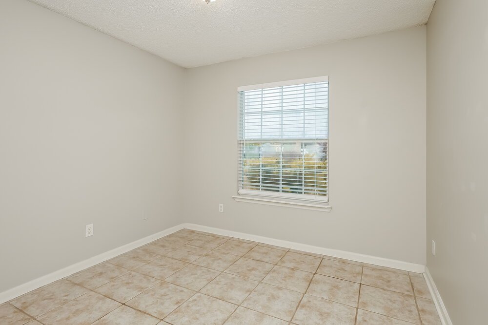 4-Bed Rental on 7811 Invermere Blvd photo 7