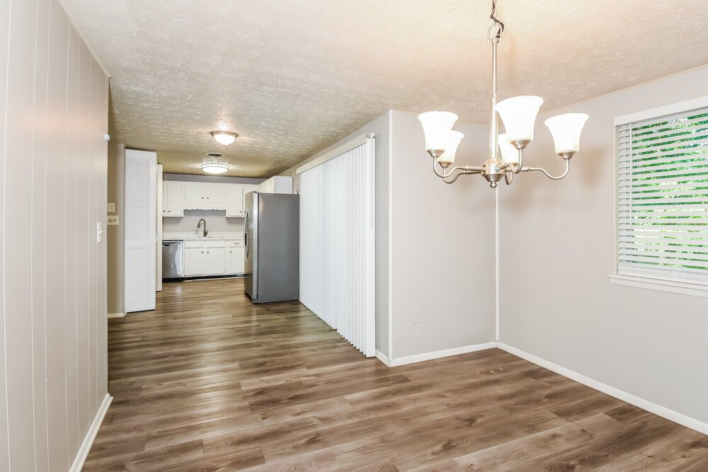 3-Bed Rental on 1860 Suwanee Ridge photo 7