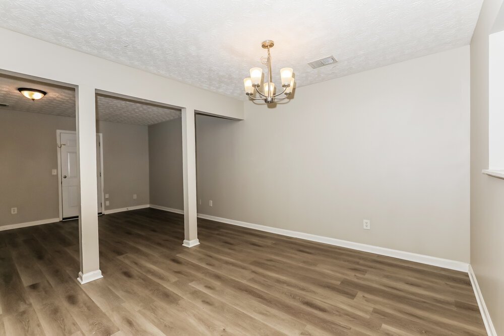 3-Bed Rental on 1902 Grove Way photo 7