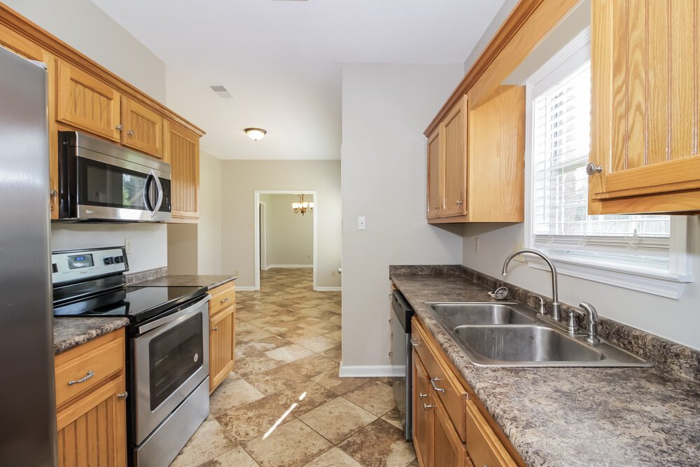 4-Bed Rental on 15 Austin Cir photo 7