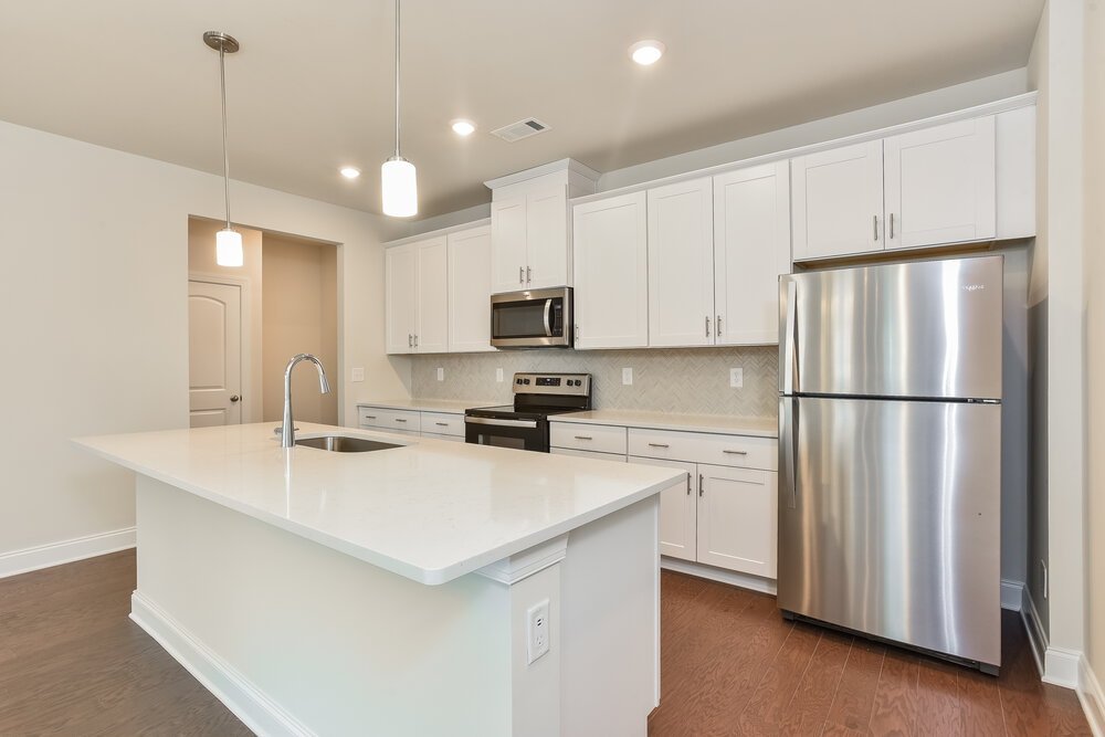 3-Bed Rental on 7416 Blue Gable photo 7