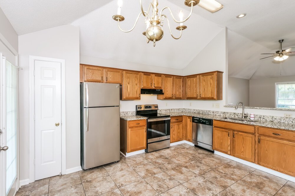 3-Bed Rental on 3846 Walden Meadow photo 7